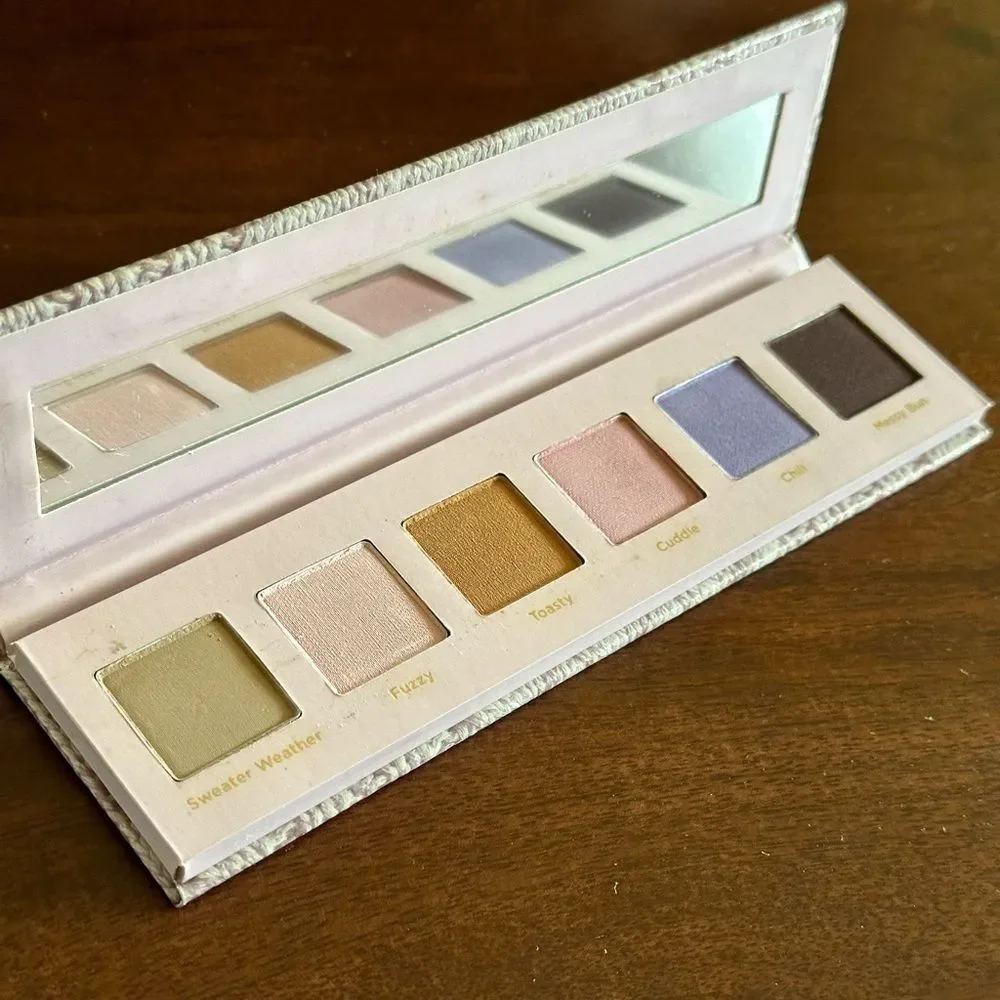 NWT Dominique Cosmetics Eyeshadow Palette, Beauty Supplies, Makeup